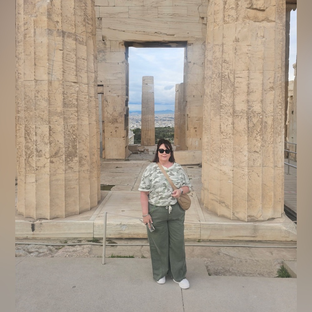 Meet your Posher, Cheri